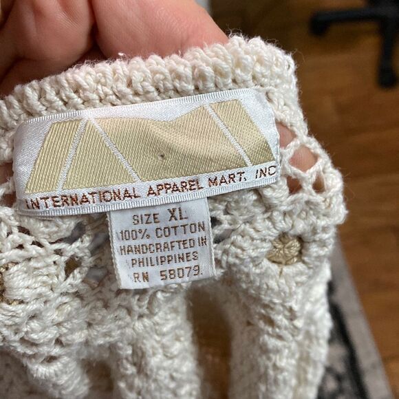 Vintage International Apparel Grannycore Cottage Core Knit Oversized Sweater - Picture 10 of 11